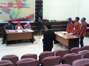 debat-hkm-keluarga-uin-yogya-20-22-mei-2014