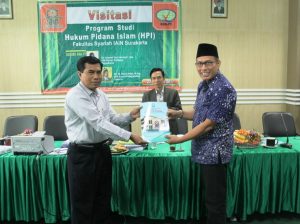 Dekan Fakultas Bersama Asesor