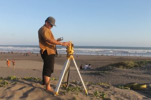 Checking Persiapan Alat Teropong oleh Dosen Pembimbing